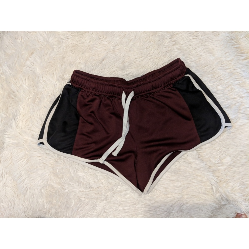 ‼️SOLD‼️Maroon Shorts